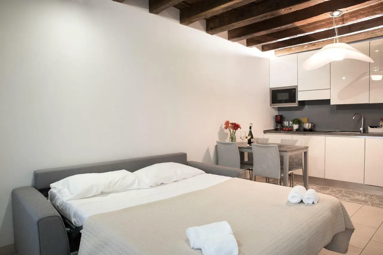 Venetian Mood Private Apartment