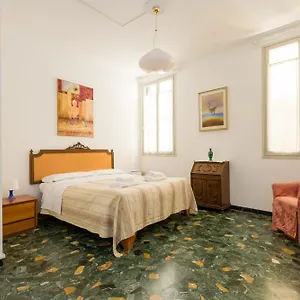 Kyra's House Venecia